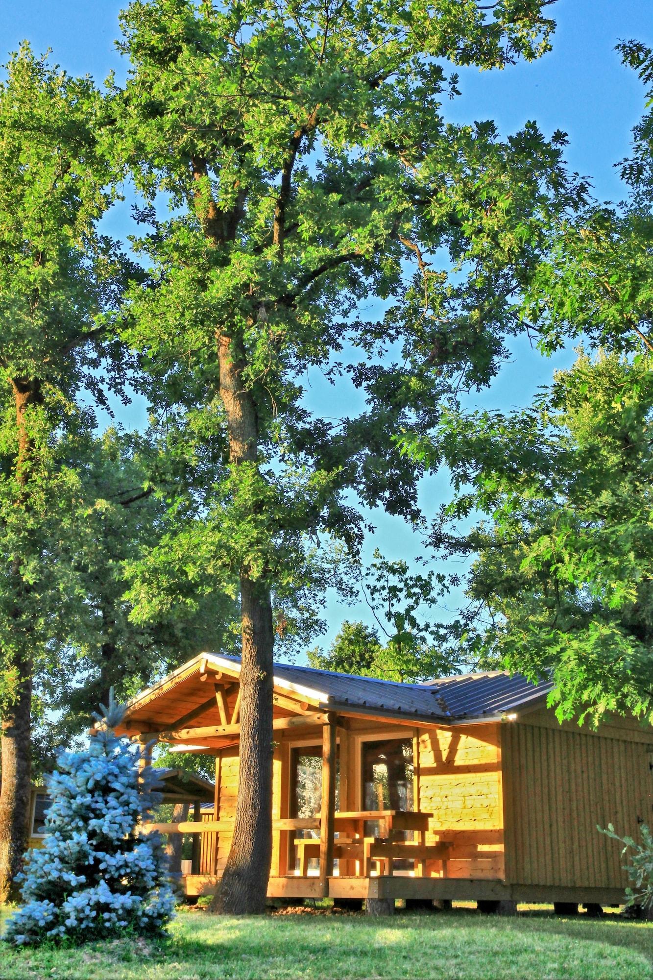 Albirondack Camping Lodge & Spa Exterior photo