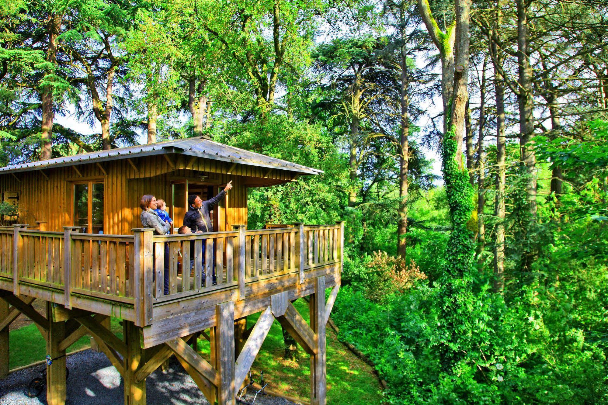 Albirondack Camping Lodge & Spa Exterior photo