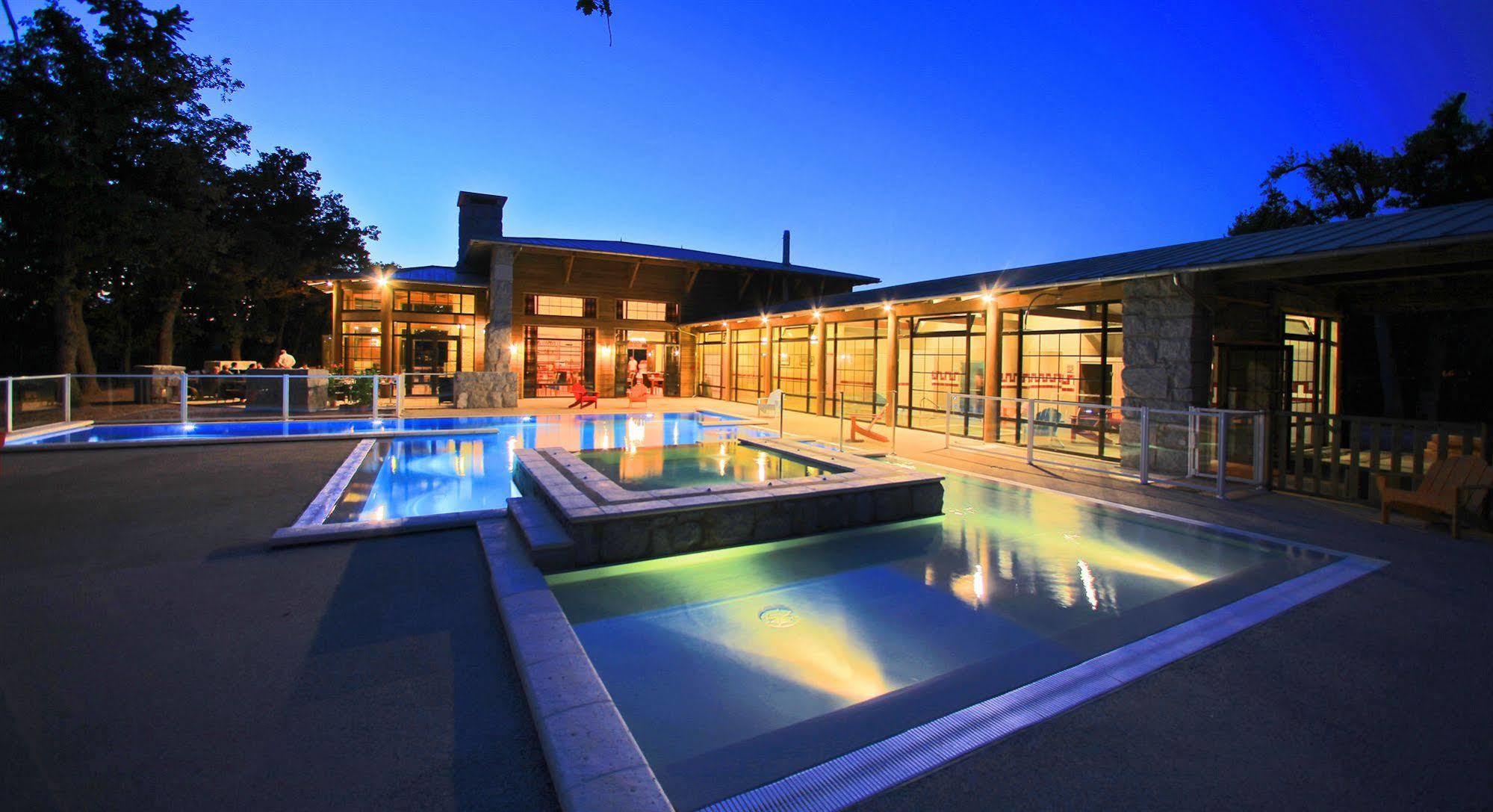 Albirondack Camping Lodge & Spa Exterior photo